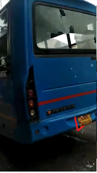 Photo of the bus in the viral video